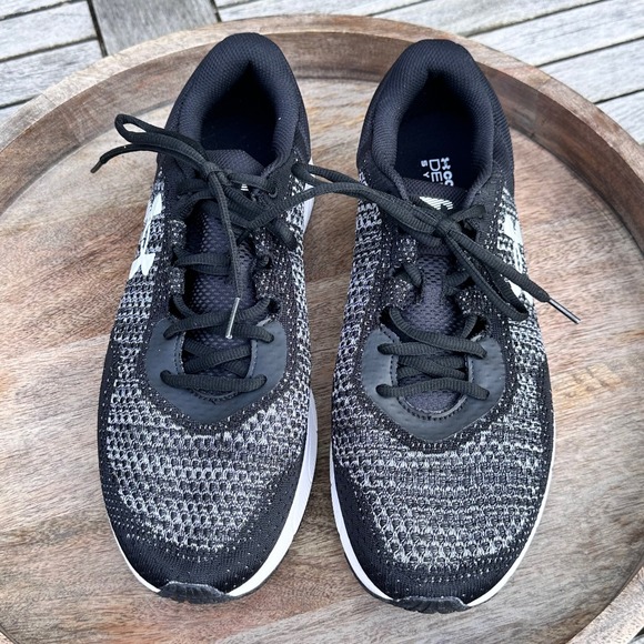Under Armour HOVR Running Shoes Black White Knit Sneakers Mens Size 10.5 main image 7
